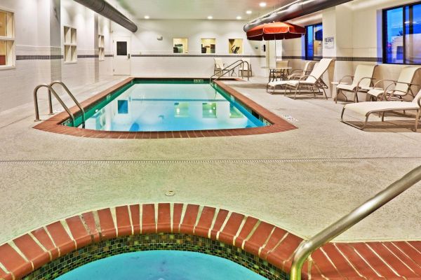 Holiday Inn Express & Suites BARTLESVILLE (Bartlesville)